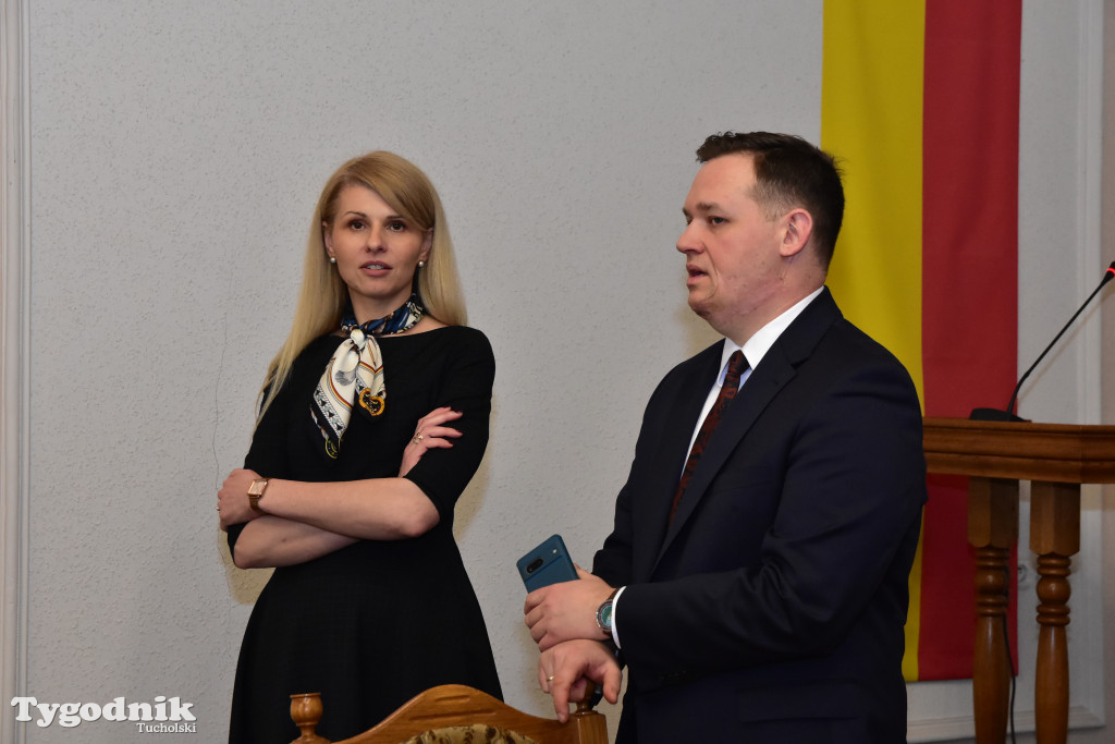 Tuchola: Najzdolniejsi uczniowie odebrali stypendia burmistrza / LISTA WYRÓŻNIONYCH + ZDJĘCIA