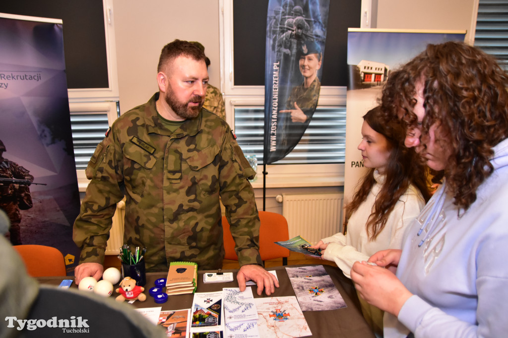 Tuchola: Tłumy młodzieży na Festiwalu Służb Mundurowych / ZDJĘCIA