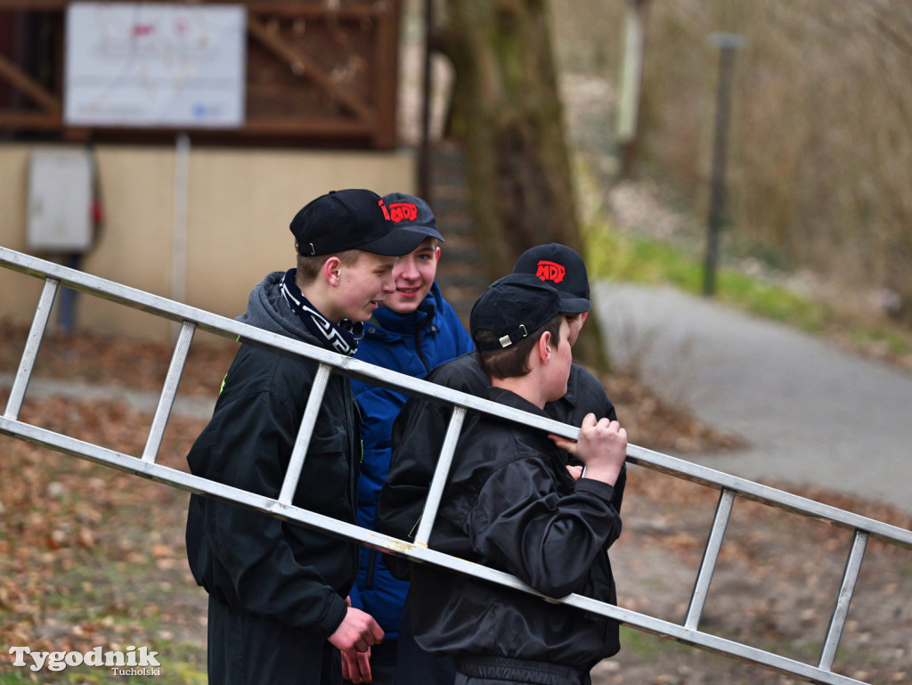 W parku w Kęsowie zawisły budki lęgowe. Akcja u progu wiosny