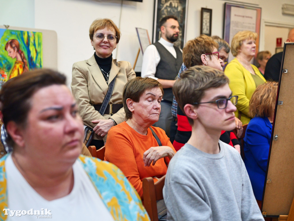 Religia w sztuce ludowej. Wystawa w Muzeum Borów...