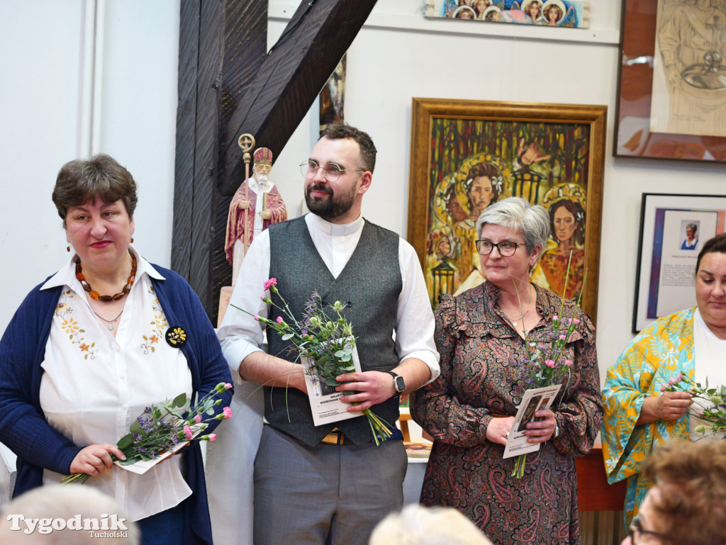 Religia w sztuce ludowej. Wystawa w Muzeum Borów...