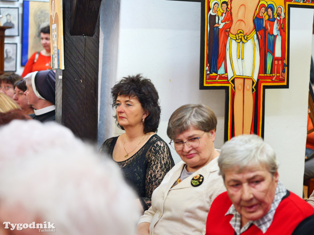 Religia w sztuce ludowej. Wystawa w Muzeum Borów...