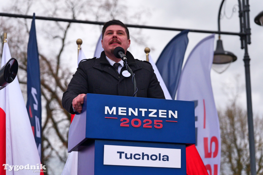 Sławomir Mentzen na rynku w Tucholi (7 kwietnia)