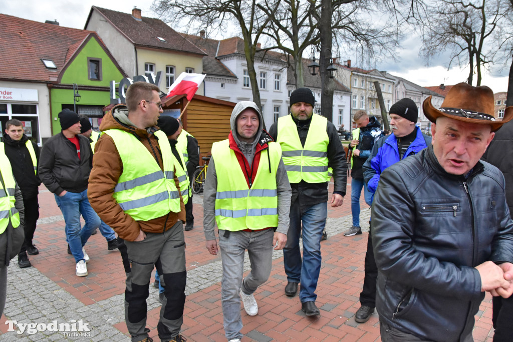 Sławomir Mentzen na rynku w Tucholi (7 kwietnia)