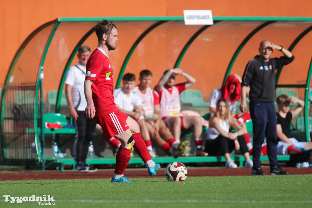 Klasa A: Tucholanka Kaemde Tuchola - Grom Osie 2:3 (2:1). Bramki: Orzechowski (11, 42)