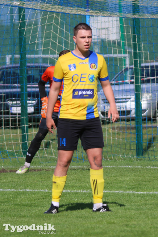 Klasa okręgowa: Rawys CEO Raciąż - Pomorzanin Toruń 3:2 (1:0). Bramki: G. Kokoladze (42, 60), Damian Rybacki (89)