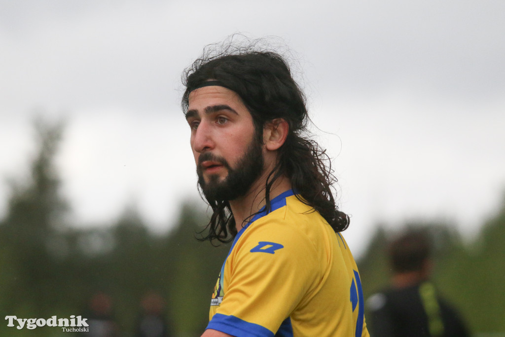 Klasa okręgowa: Rawys CEO Raciąż - Pomorzanin Toruń 3:2 (1:0). Bramki: G. Kokoladze (42, 60), Damian Rybacki (89)