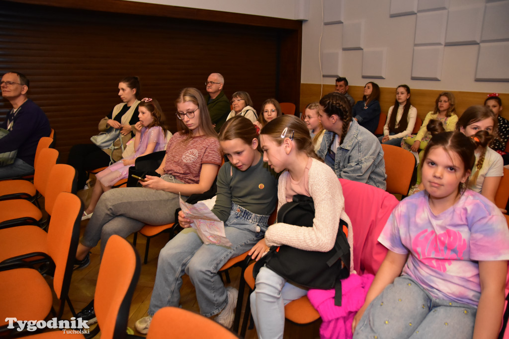 Tuchola: 47. Spotkania z Piosenką Dziecięcą. Młodzi artyści wystąpili na scenie TOK-u
