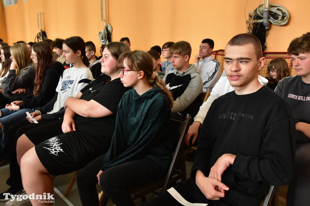 Młodzieżowi Radni Powiatu Tucholskiego opowiadali o swojej pracy