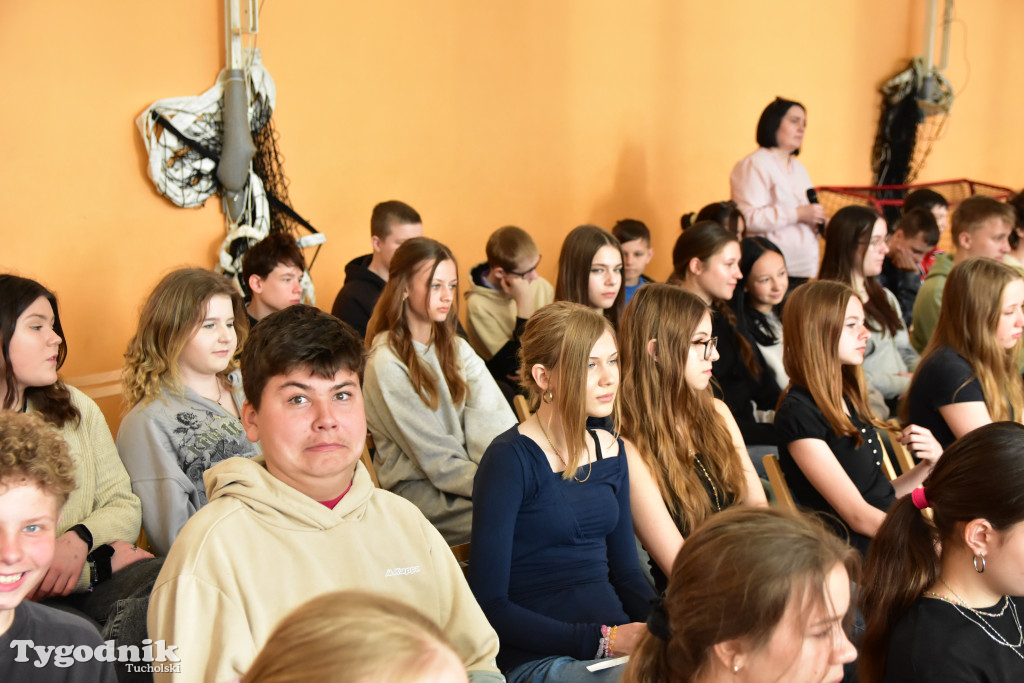 Młodzieżowi Radni Powiatu Tucholskiego opowiadali o swojej pracy