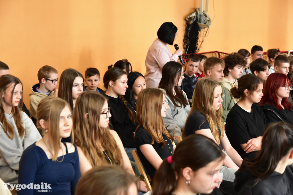 Młodzieżowi Radni Powiatu Tucholskiego opowiadali o swojej pracy