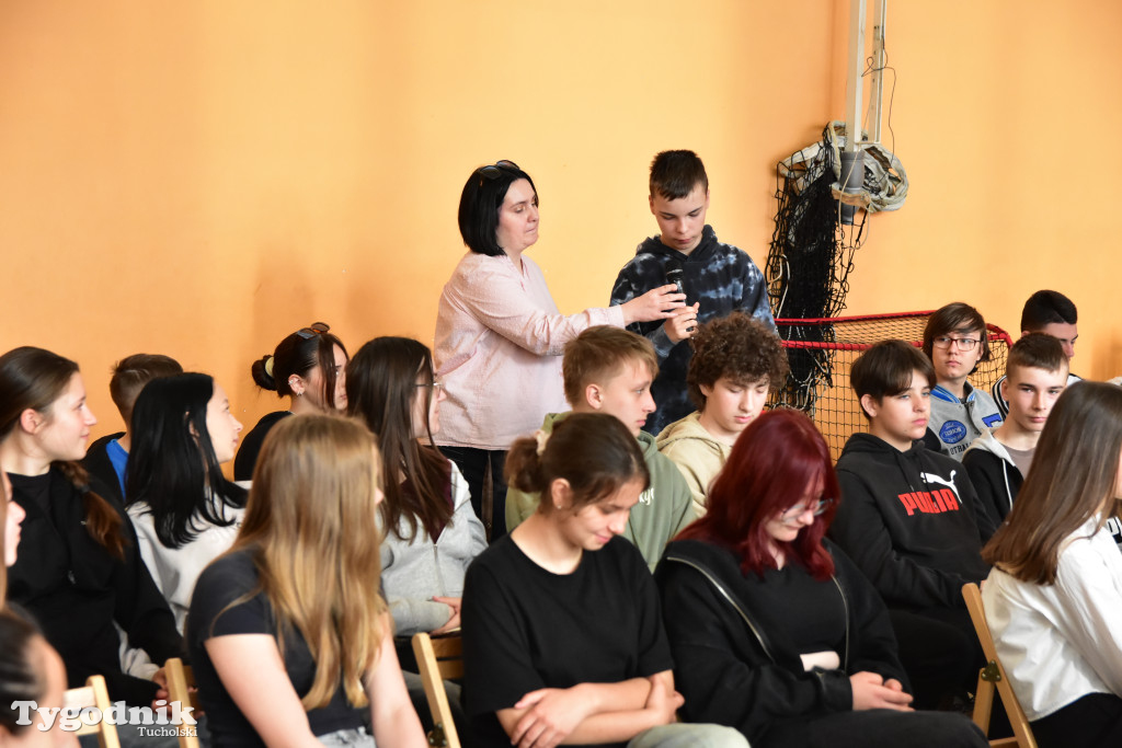 Młodzieżowi Radni Powiatu Tucholskiego opowiadali o swojej pracy