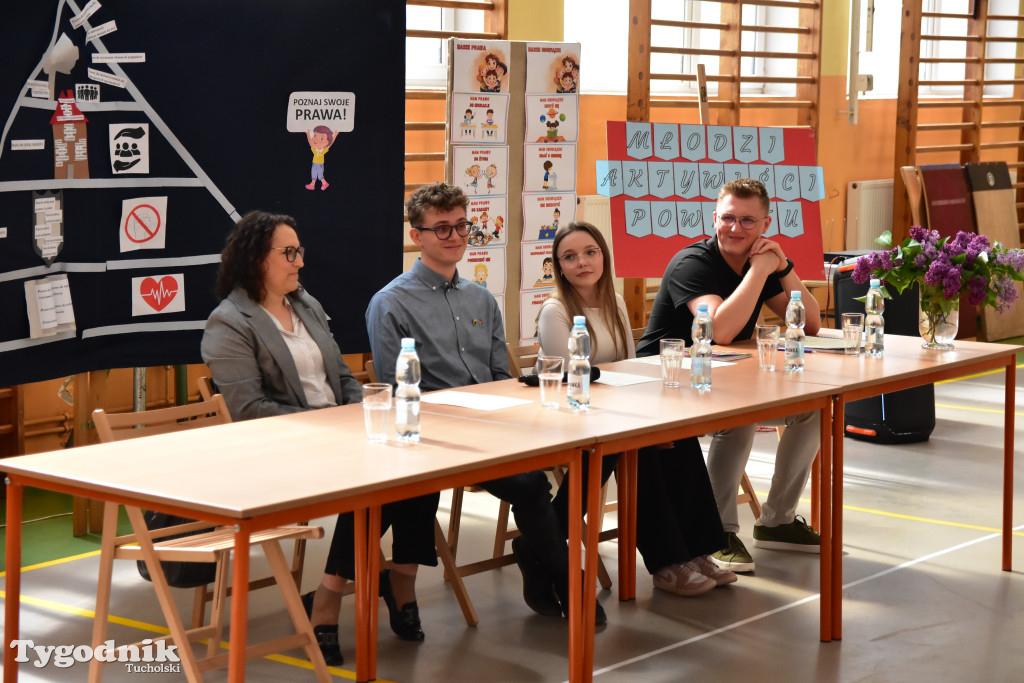 Młodzieżowi Radni Powiatu Tucholskiego opowiadali o swojej pracy