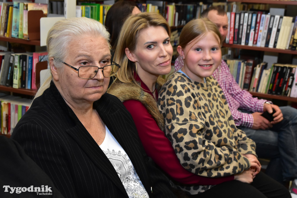 25-lecie twórczości poetyckiej Grażyny Wojcieszko z Krzywogońca / ZDJĘCIA
