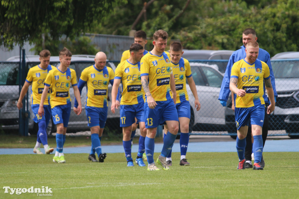 Klasa okręgowa: MUKS CWZS Bydgoszcz - Rawys CEO Raciąż 3:5 (0:1). Bramki: Rybacki (25,75,90), G. Kokoladze (80,90+1)