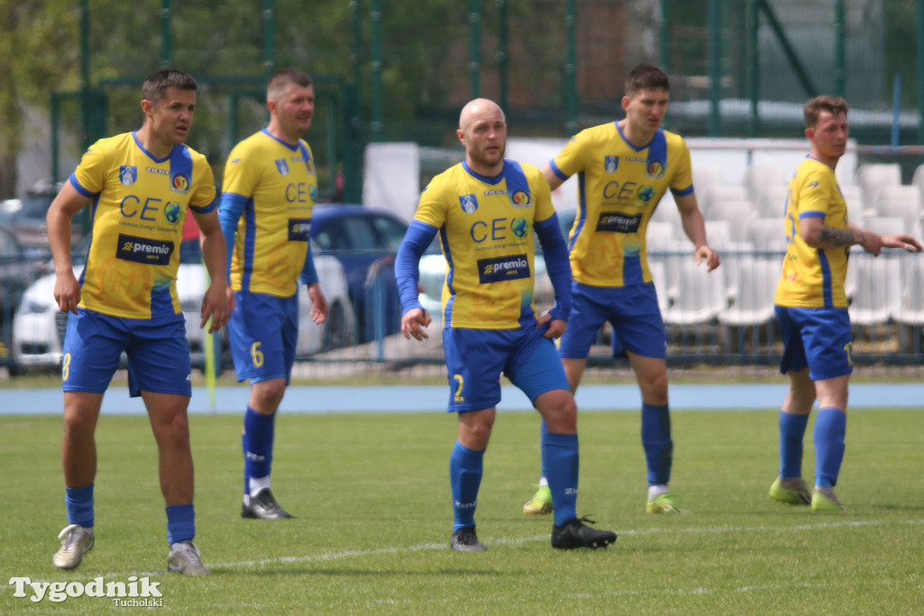 Klasa okręgowa: MUKS CWZS Bydgoszcz - Rawys CEO Raciąż 3:5 (0:1). Bramki: Rybacki (25,75,90), G. Kokoladze (80,90+1)