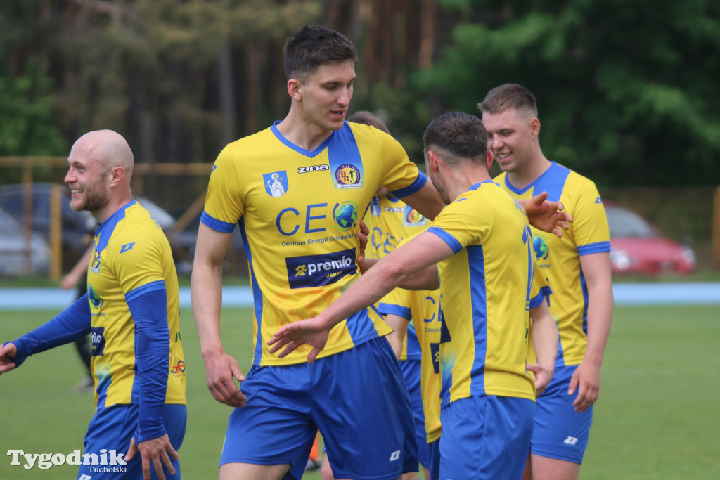 Klasa okręgowa: MUKS CWZS Bydgoszcz - Rawys CEO Raciąż 3:5 (0:1). Bramki: Rybacki (25,75,90), G. Kokoladze (80,90+1)