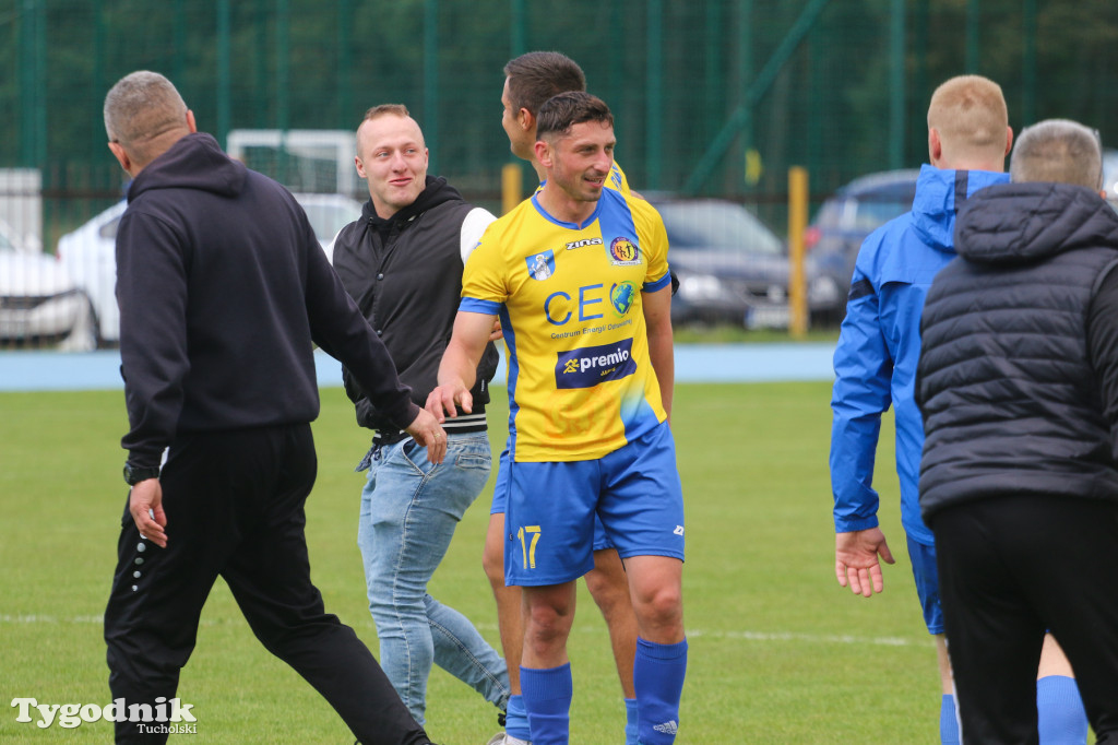 Klasa okręgowa: MUKS CWZS Bydgoszcz - Rawys CEO Raciąż 3:5 (0:1). Bramki: Rybacki (25,75,90), G. Kokoladze (80,90+1)