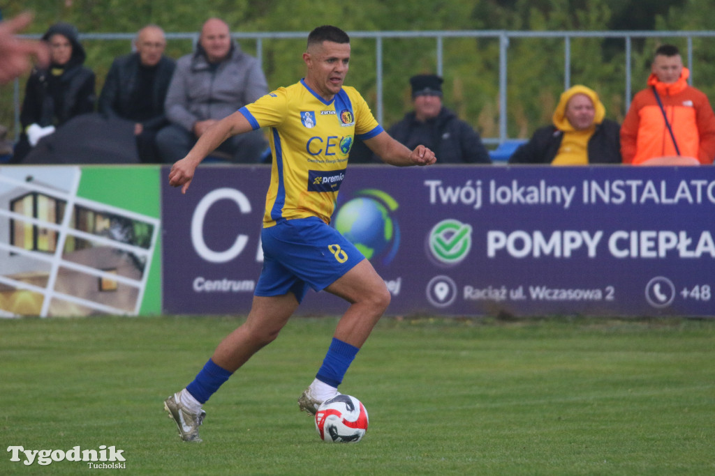 Klasa okręgowa: Rawys CEO Raciąż - Gryf Sicienko 6:1 (2:0)