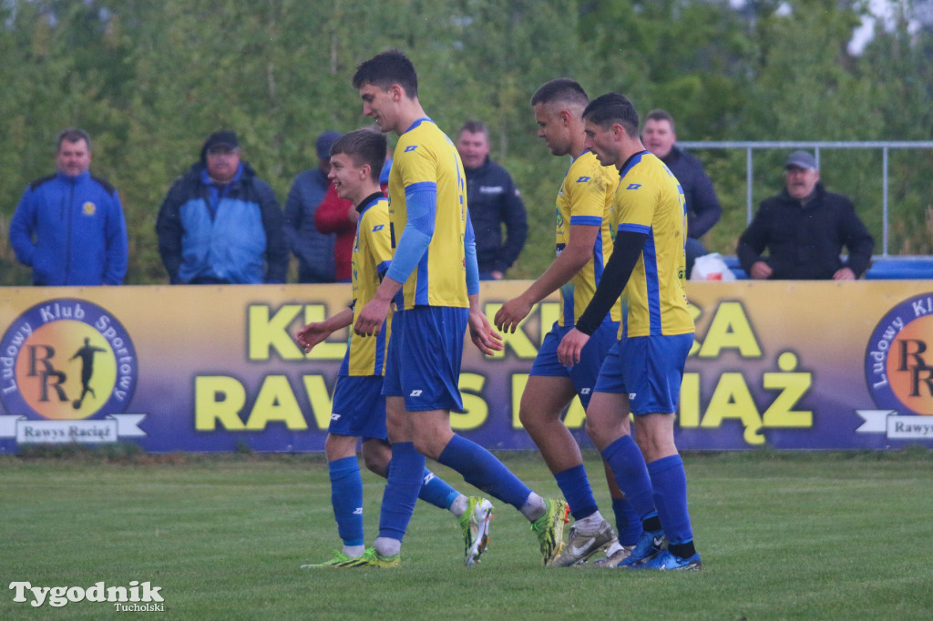 Klasa okręgowa: Rawys CEO Raciąż - Gryf Sicienko 6:1 (2:0)