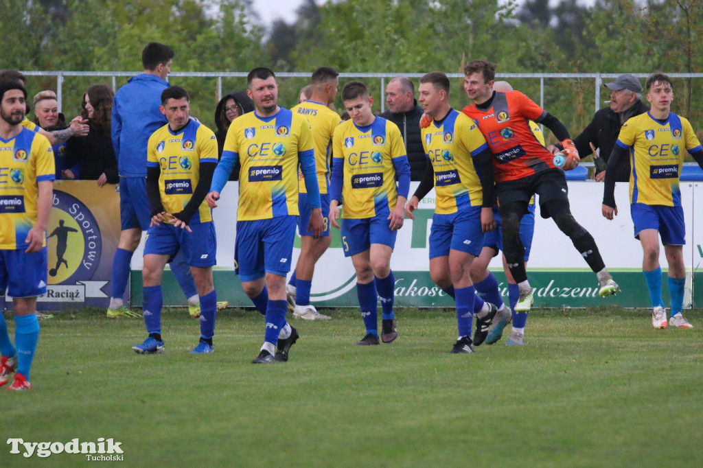 Klasa okręgowa: Rawys CEO Raciąż - Gryf Sicienko 6:1 (2:0)