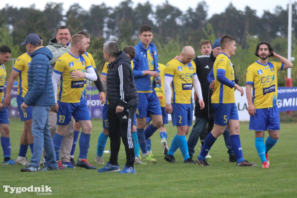 Klasa okręgowa: Rawys CEO Raciąż - Gryf Sicienko 6:1 (2:0)