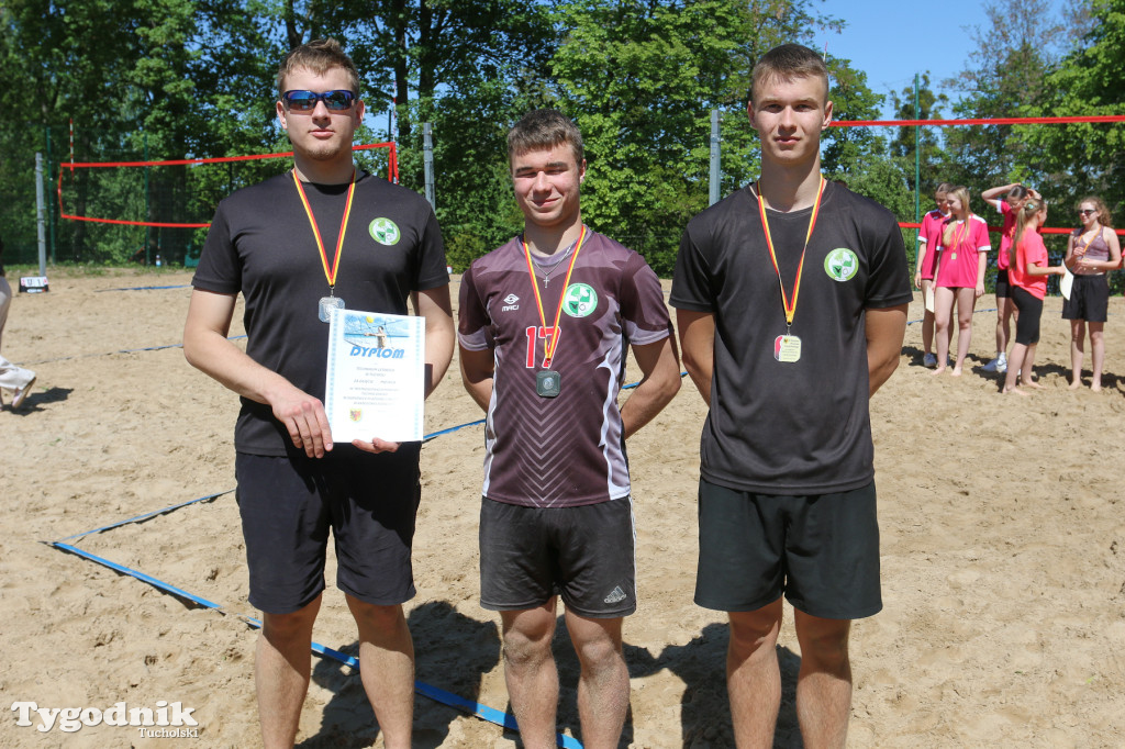 Licealiada - siatkówkę plażową wygrał \