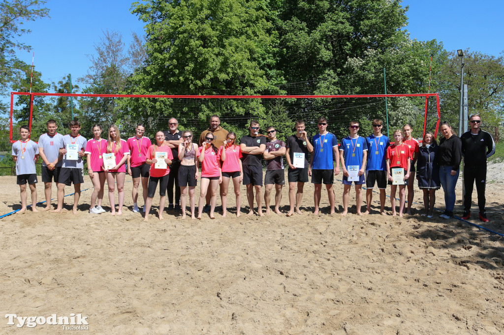 Licealiada - siatkówkę plażową wygrał \