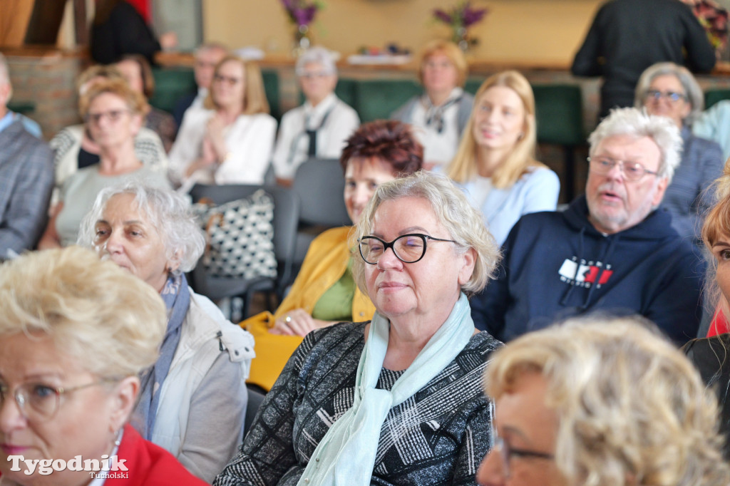 Seniorzy z całego województwa debatowali w Cekcynie