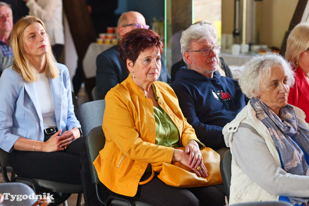Seniorzy z całego województwa debatowali w Cekcynie