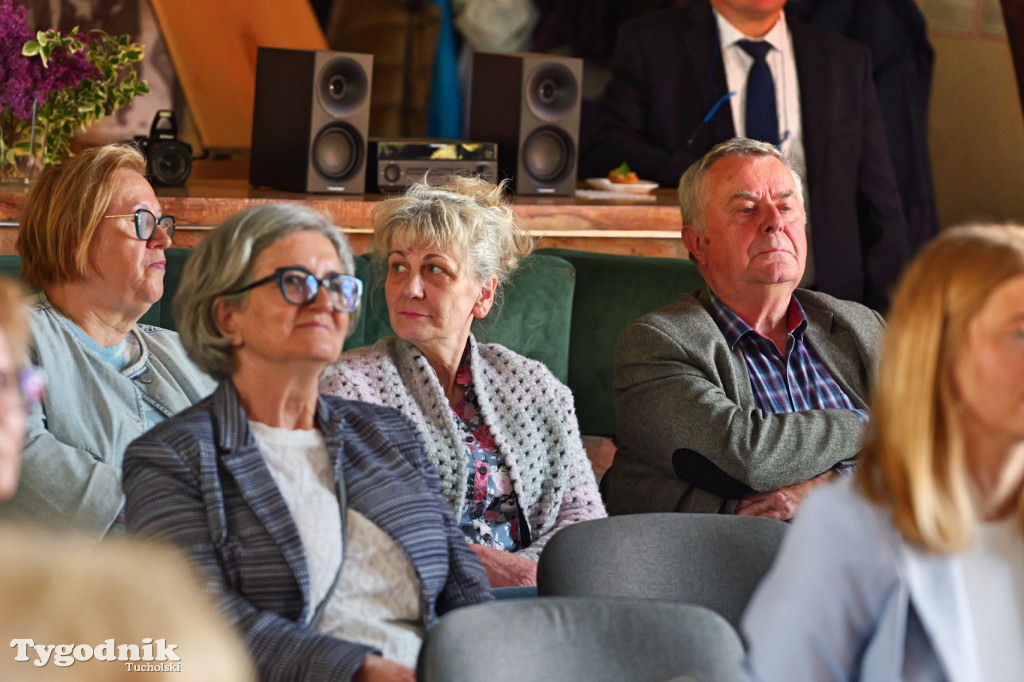 Seniorzy z całego województwa debatowali w Cekcynie