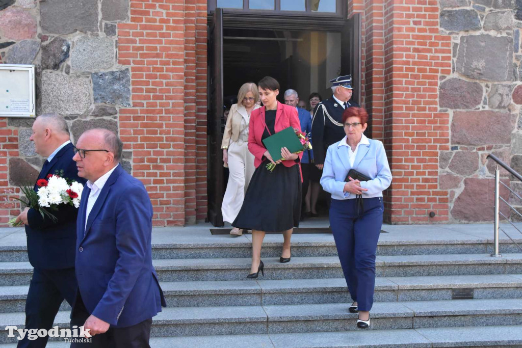 Uroczystość z okazji nadania Szkole Podstawowej w Lubiewie im. Wojska Polskiego