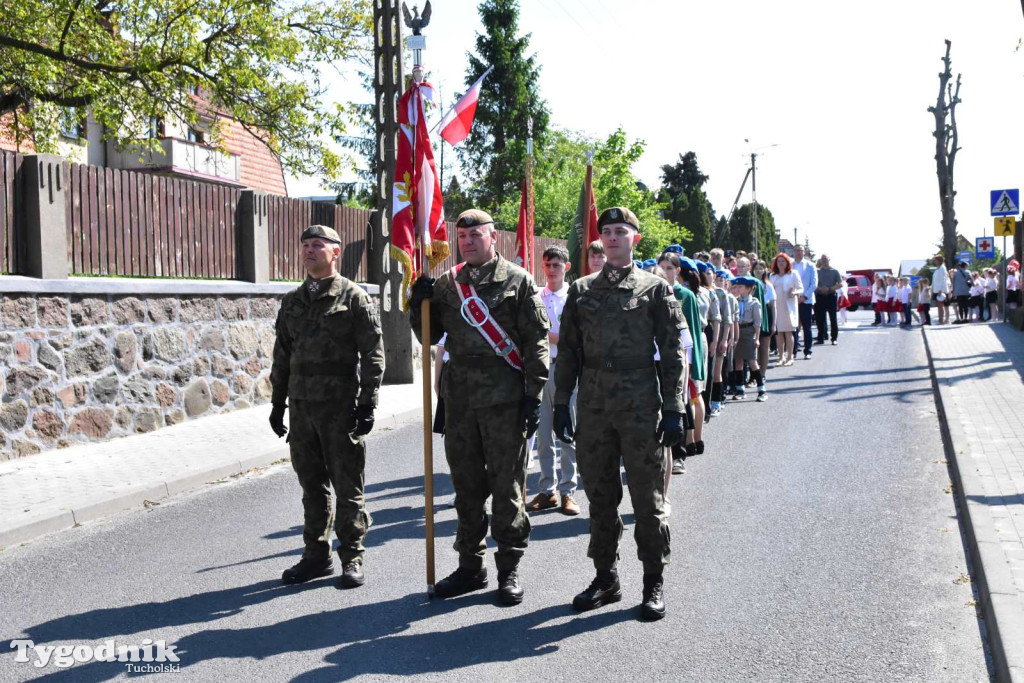 Uroczystość z okazji nadania Szkole Podstawowej w Lubiewie im. Wojska Polskiego