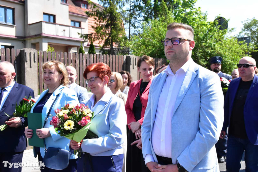 Uroczystość z okazji nadania Szkole Podstawowej w Lubiewie im. Wojska Polskiego