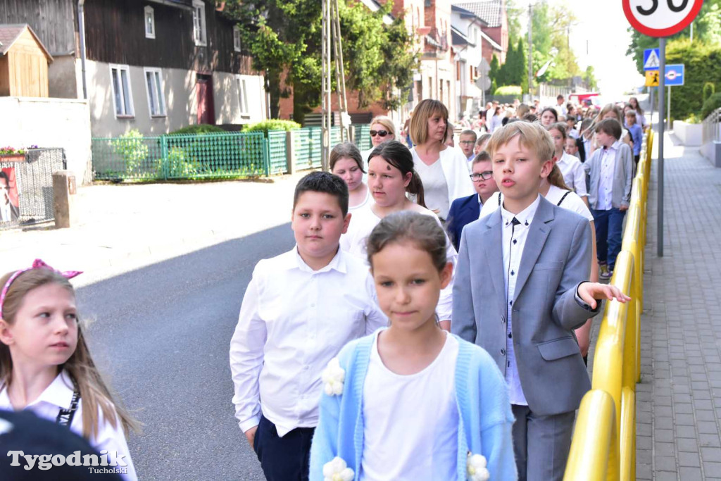 Uroczystość z okazji nadania Szkole Podstawowej w Lubiewie im. Wojska Polskiego