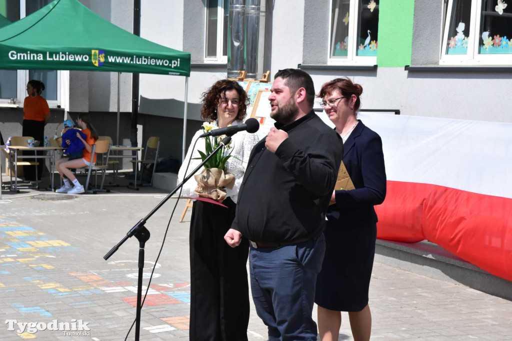 Uroczystość z okazji nadania Szkole Podstawowej w Lubiewie im. Wojska Polskiego