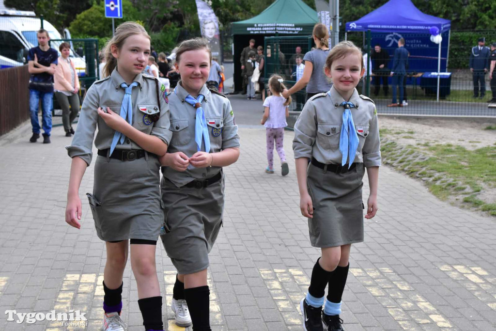 Uroczystość z okazji nadania Szkole Podstawowej w Lubiewie im. Wojska Polskiego