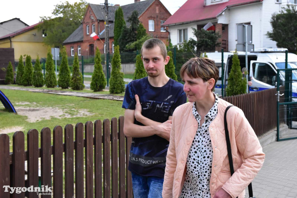 Uroczystość z okazji nadania Szkole Podstawowej w Lubiewie im. Wojska Polskiego