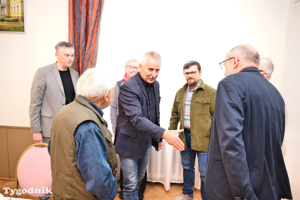 Pałac w Małej Komorzy, nowi właściciele i plener