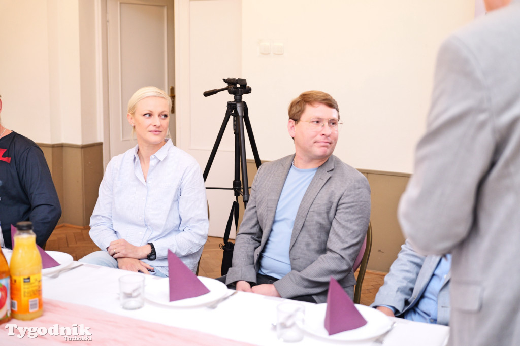 Pałac w Małej Komorzy, nowi właściciele i plener