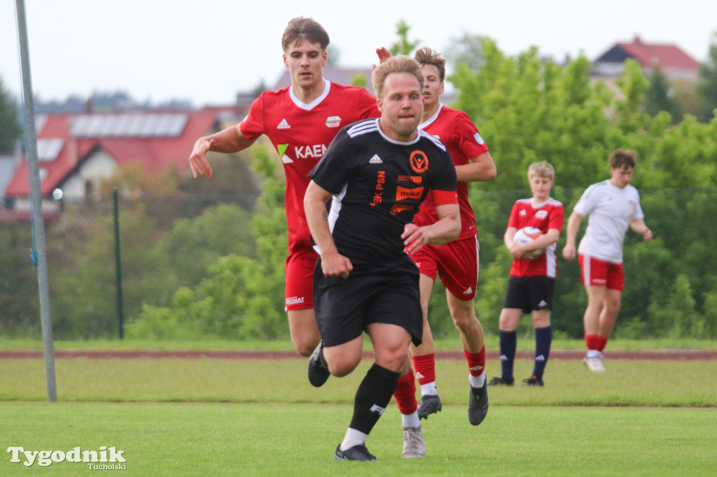 Klasa A: Tucholanka Kaemde Tuchola - Victoria Niemcz 1:1 (1:1). Bramka: Galiński (29)