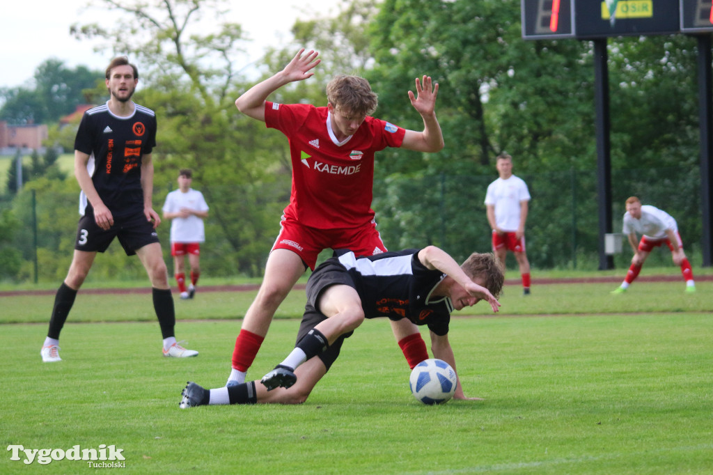 Klasa A: Tucholanka Kaemde Tuchola - Victoria Niemcz 1:1 (1:1). Bramka: Galiński (29)