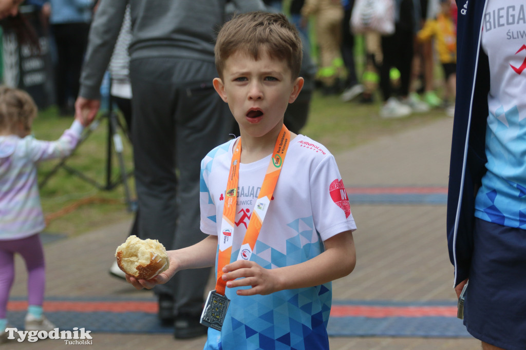 7. Okonińska Pętla - wspaniała pogoda i kilkuset sportowców na starcie