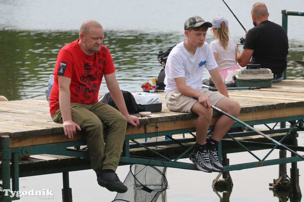 Dzień Dziecka nad Głęboczkiem - wędkowali najmłodsi