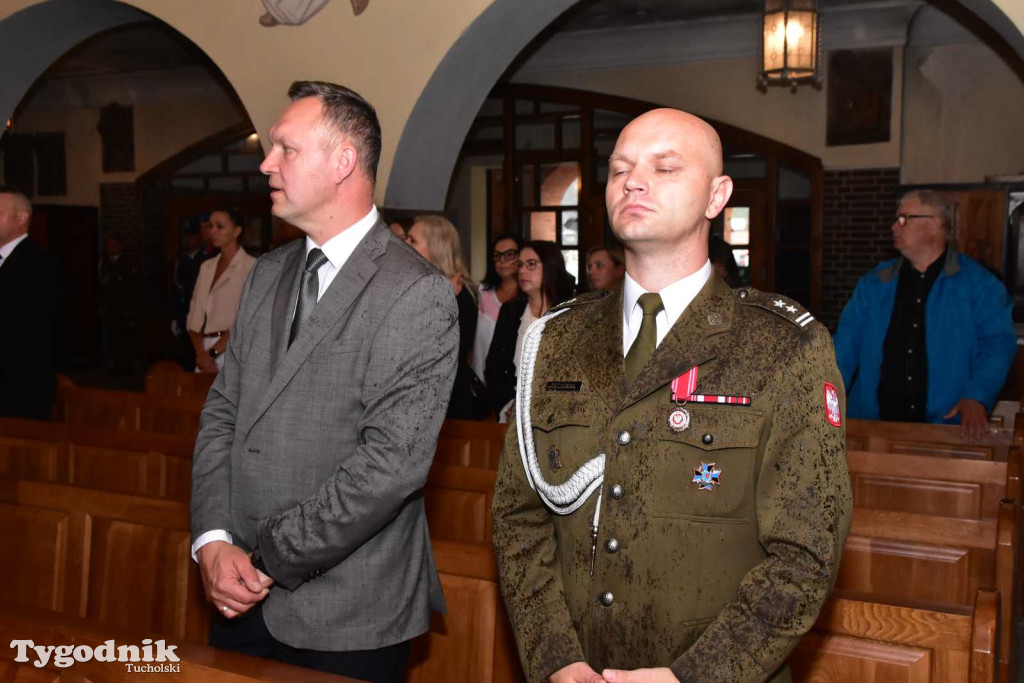Tuchola: Uroczystość wręczenia sztandaru 11. Wojskowego Oddziału Gospodarczego