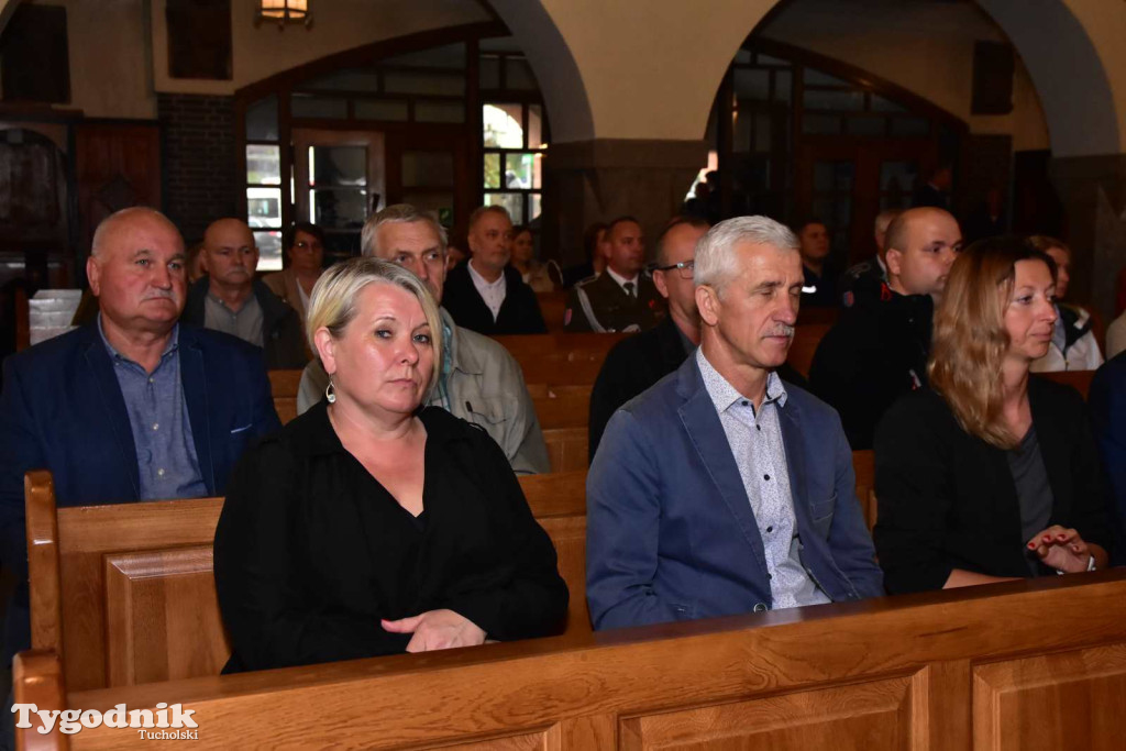 Tuchola: Uroczystość wręczenia sztandaru 11. Wojskowego Oddziału Gospodarczego