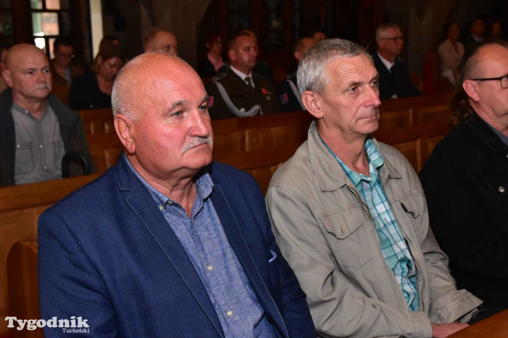 Tuchola: Uroczystość wręczenia sztandaru 11. Wojskowego Oddziału Gospodarczego