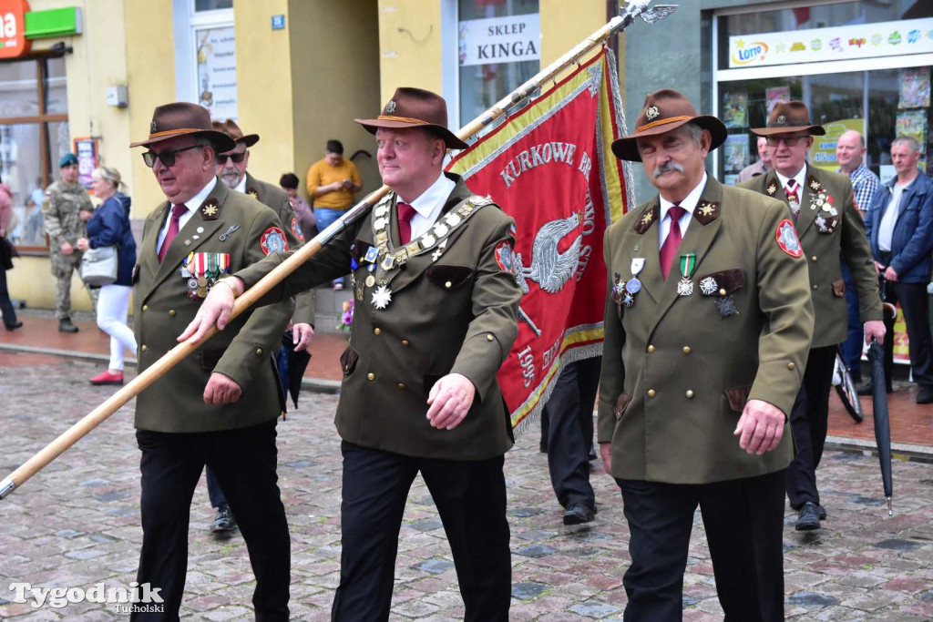 Tuchola: Uroczystość wręczenia sztandaru 11. Wojskowego Oddziału Gospodarczego