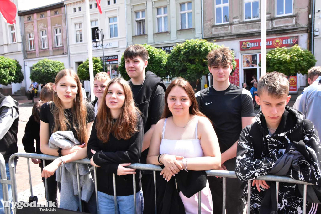 Tuchola: Uroczystość wręczenia sztandaru 11. Wojskowego Oddziału Gospodarczego