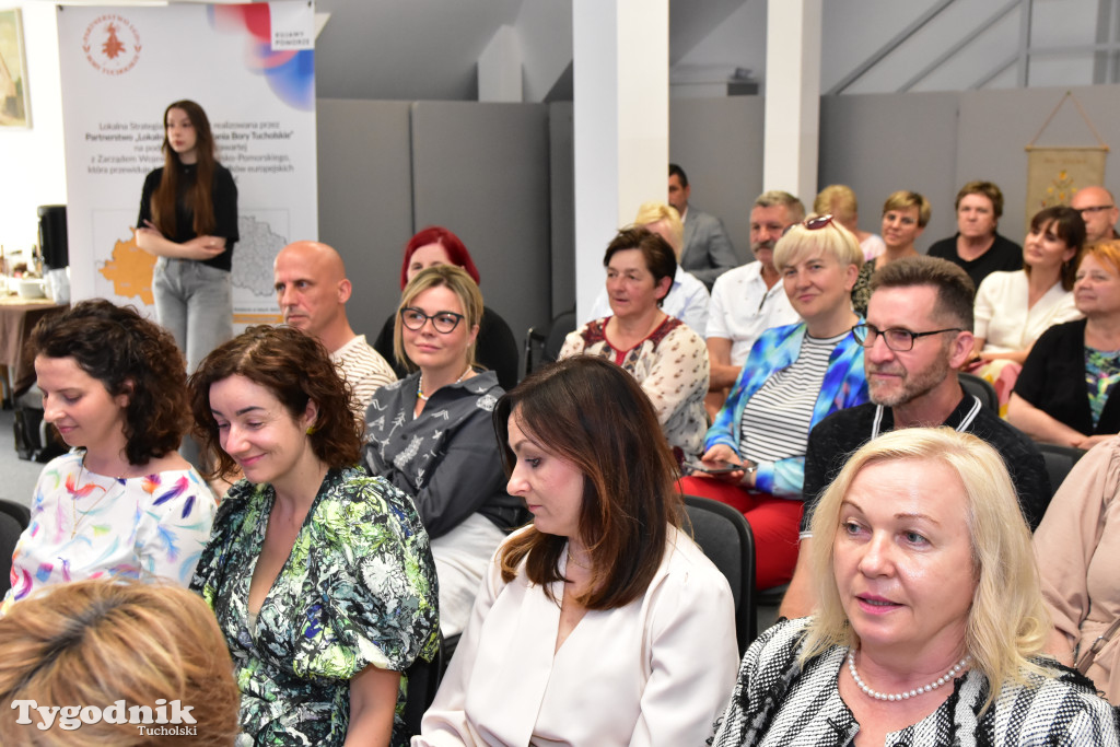 Uroczystość wręczania umów o powierzenie grantu na projekty dla seniorów